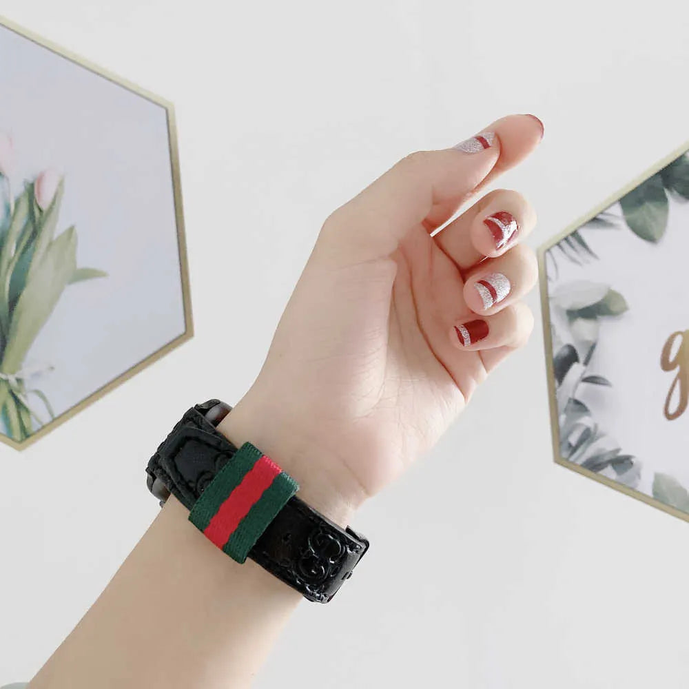 Custom Louis Vuitton Apple Watch Band – MagSafe Premium Phone Case