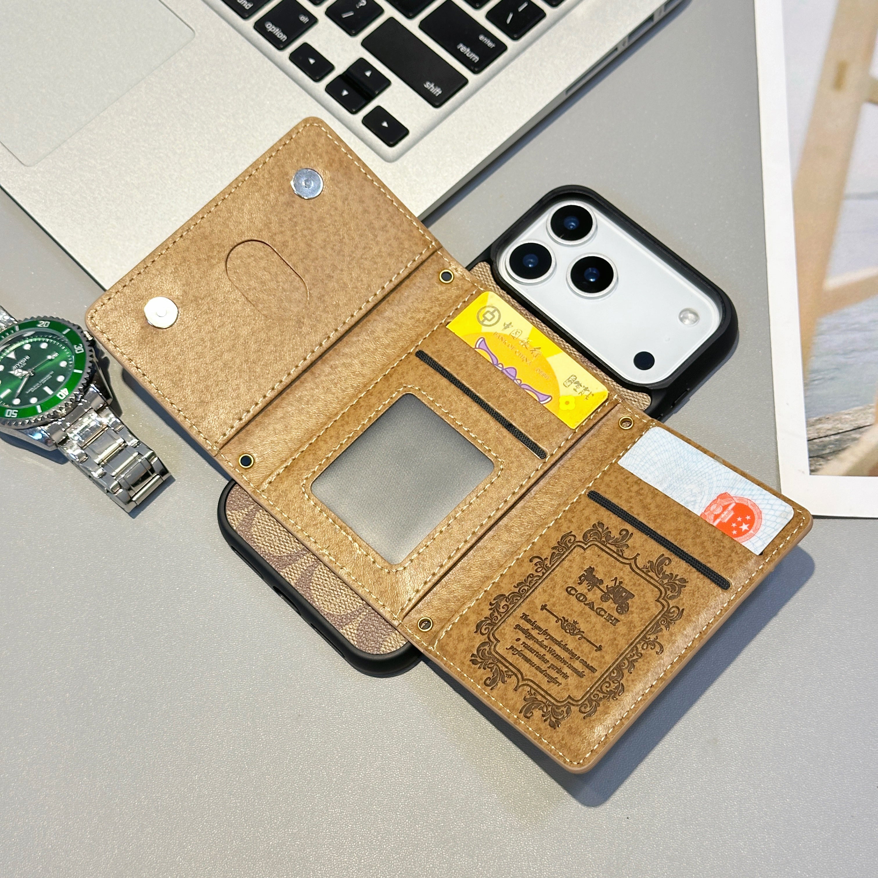 Coach iPhone 13 – MagSafe Premium Phone Case