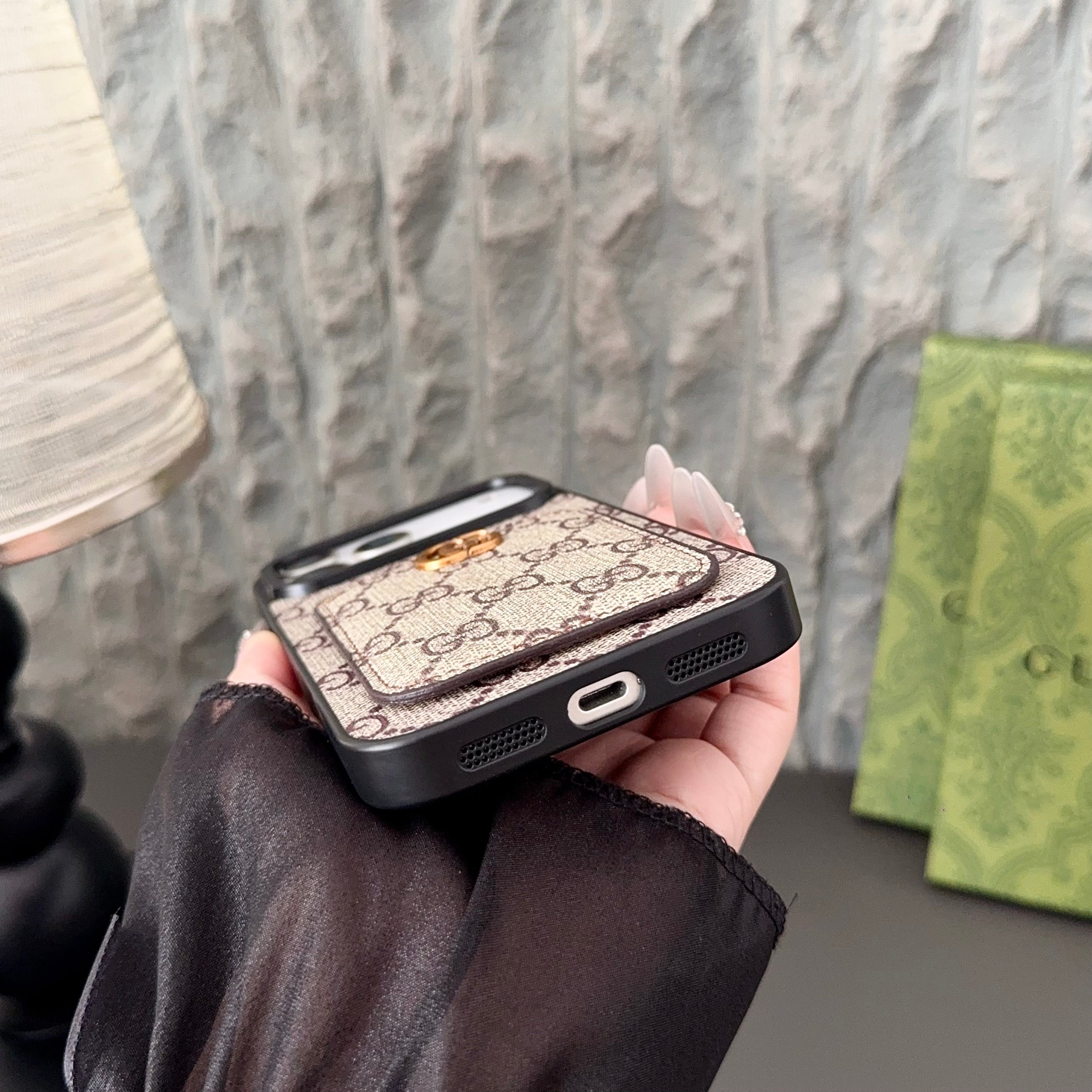 Gucci iPhone 14 – Slim Clear Phone Case