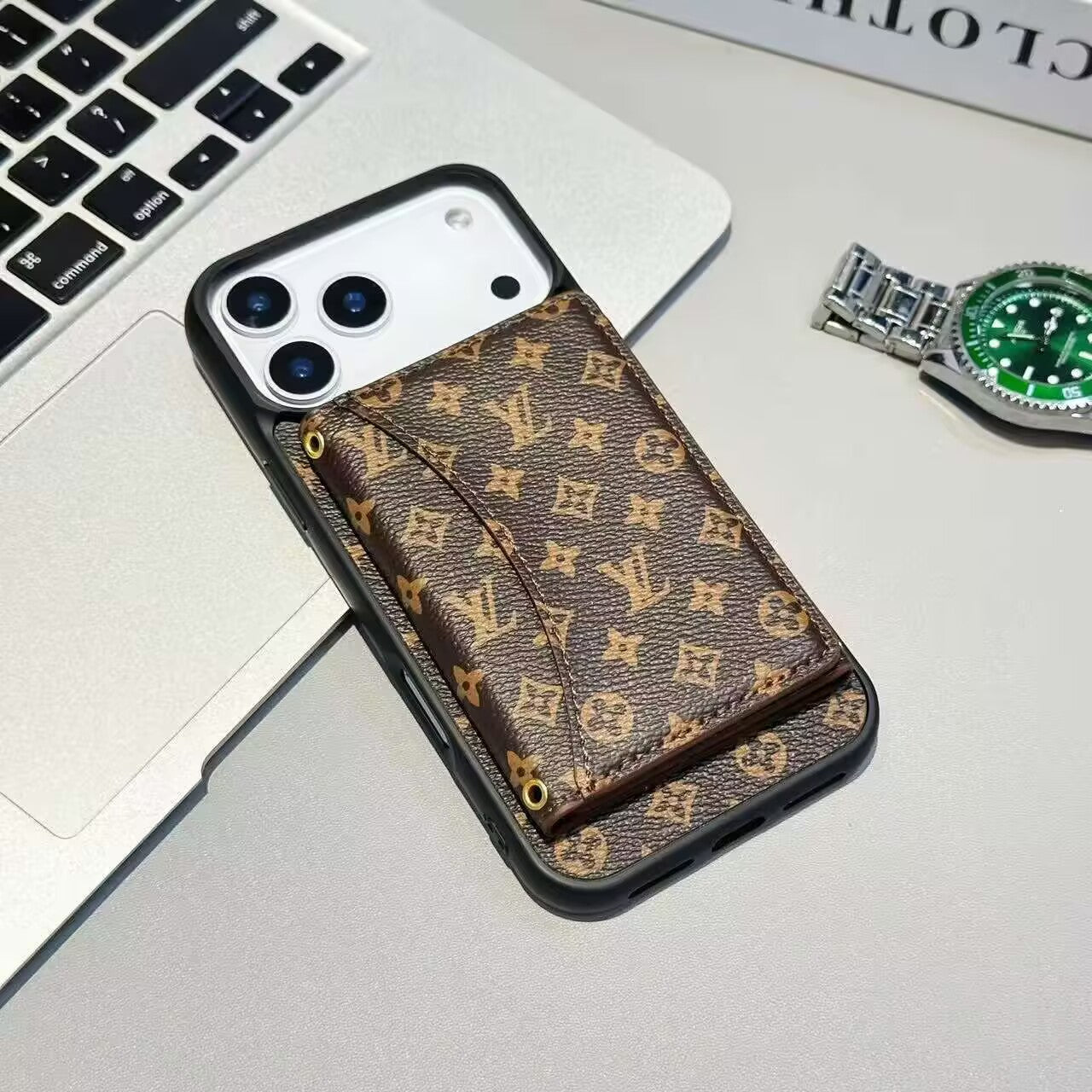 Louis Vuitton iPhone 15 Pro – Slim Clear Phone Case
