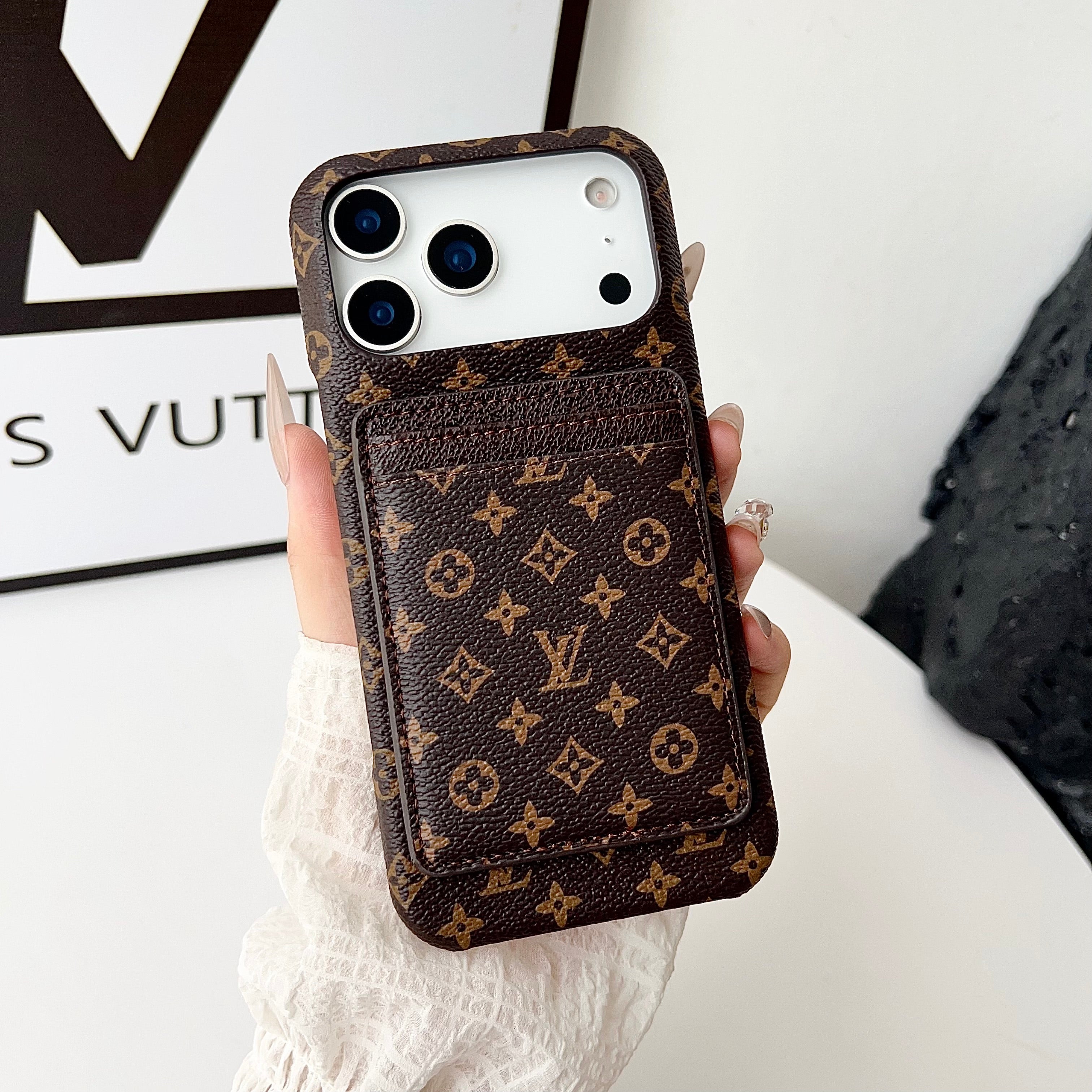 Louis Vuitton iPhone 16 Pro – Luxury Designer Phone Case