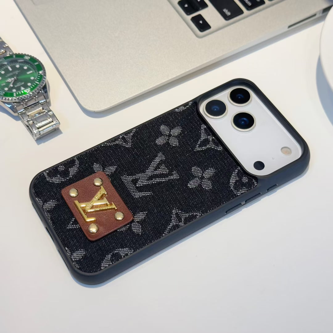 Louis Vuitton iPhone 16 – Slim Clear Phone Case